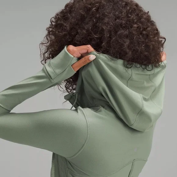 BRAND NEW Lululemon Define Hooded Jacket
Nulu - Picture 3 of 11